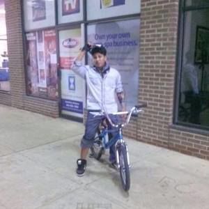 Meet your Posher, Leonel